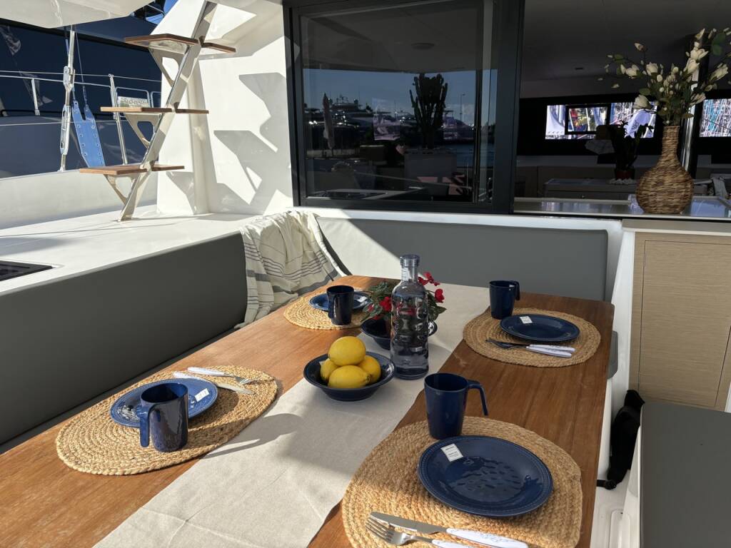 Katamaran Dufour 48 Catamaran Siente El Mar