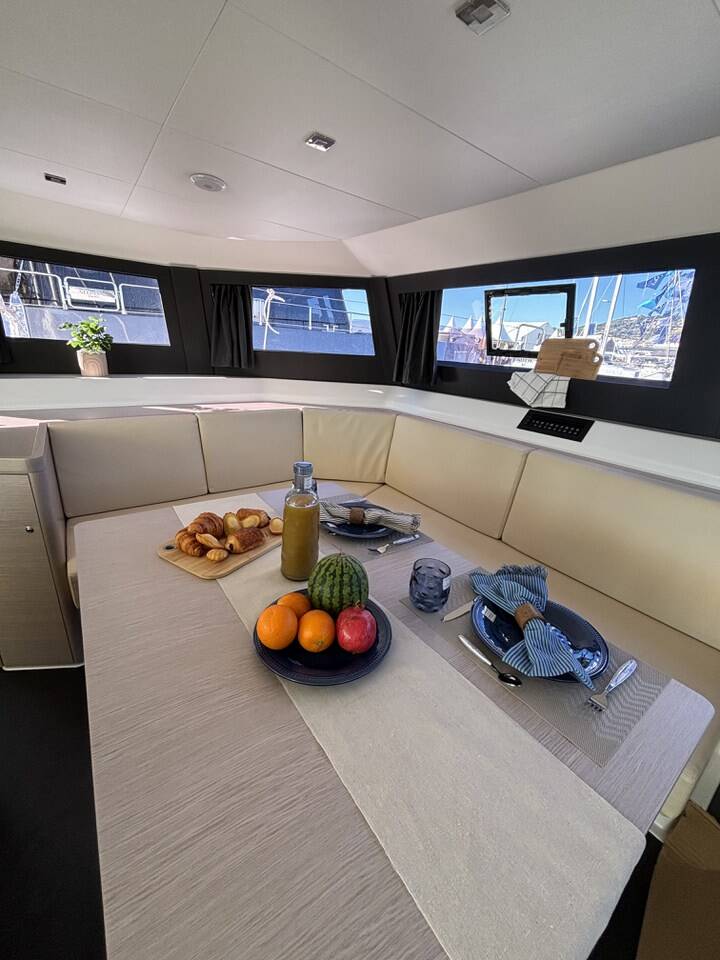 Katamaran Dufour 48 Catamaran Siente El Mar
