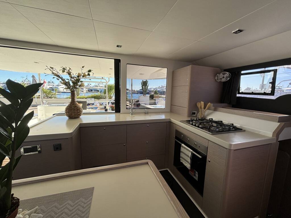 Katamaran Dufour 48 Catamaran Siente El Mar