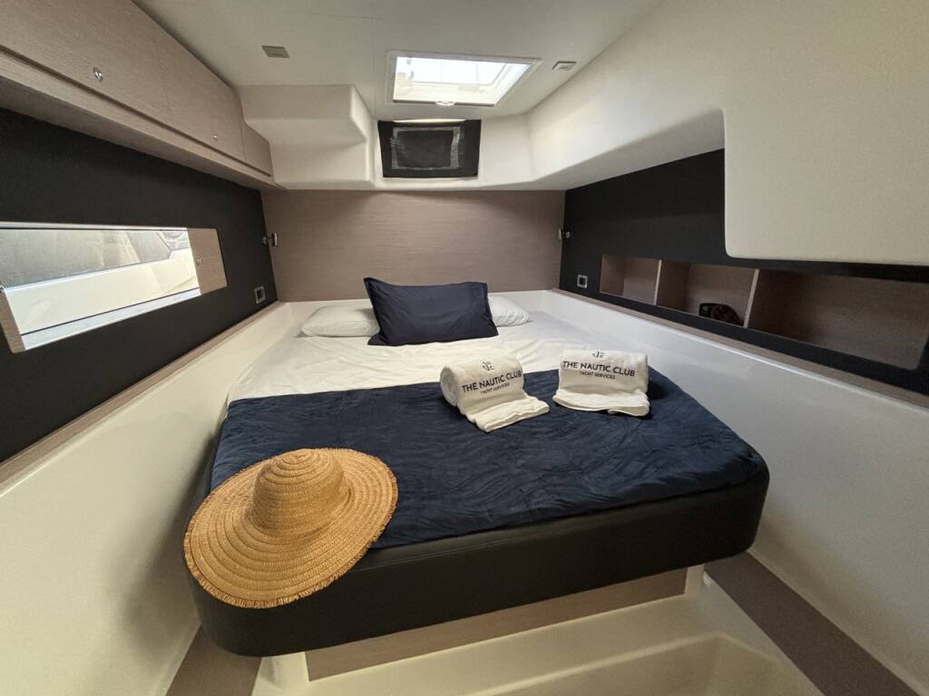Katamaran Dufour 48 Catamaran Siente El Mar