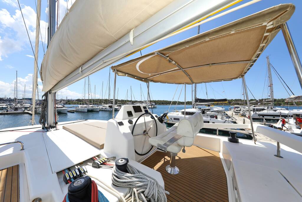 Catamaran Dufour 48 Catamaran Make Me Yours