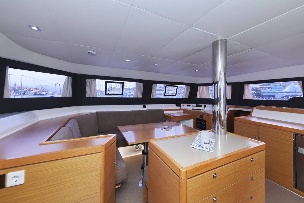 Catamaran Dufour 48 Catamaran Make Me Yours