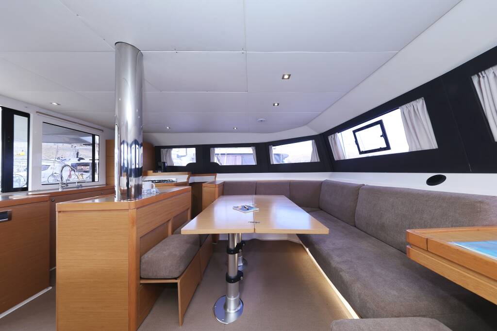 Catamaran Dufour 48 Catamaran Make Me Yours
