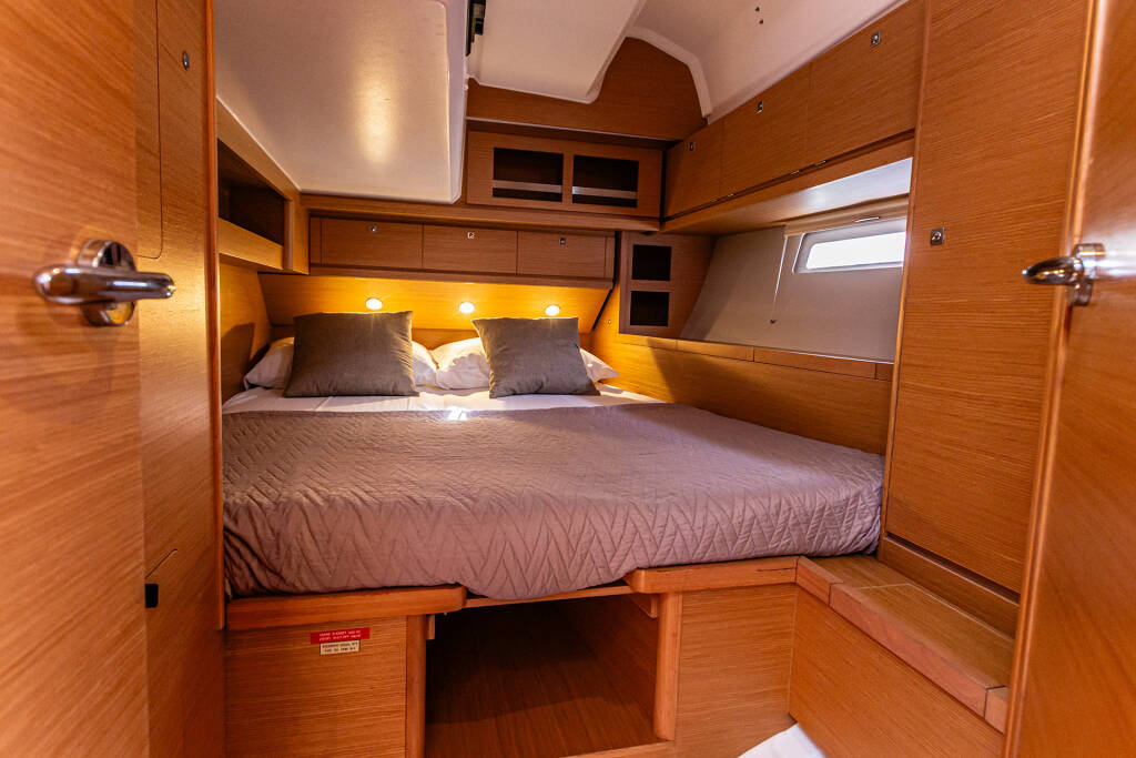 Dufour 520 GL Dream Planet