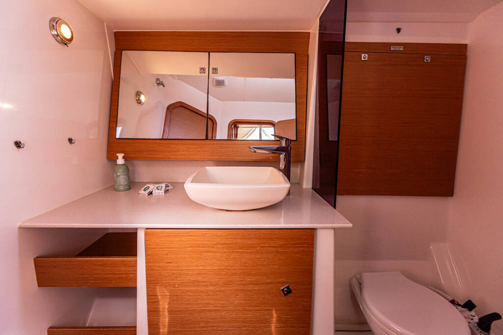 Dufour 520 GL Dream Planet