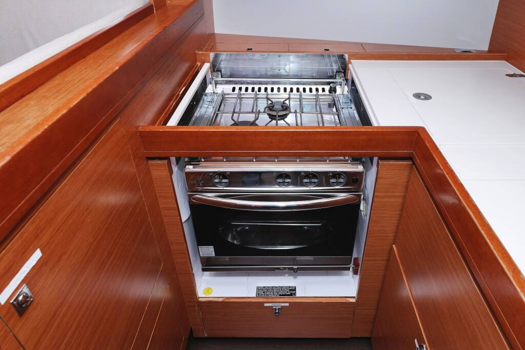 Dufour 520 GL Lateja