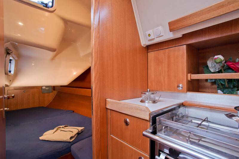 Segelyacht Elan 344 Impression Helios