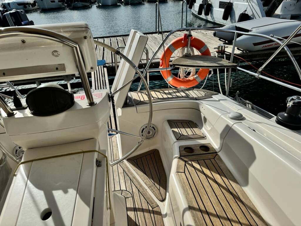 Sailing yacht Elan 384 Impression Sinje Sanje