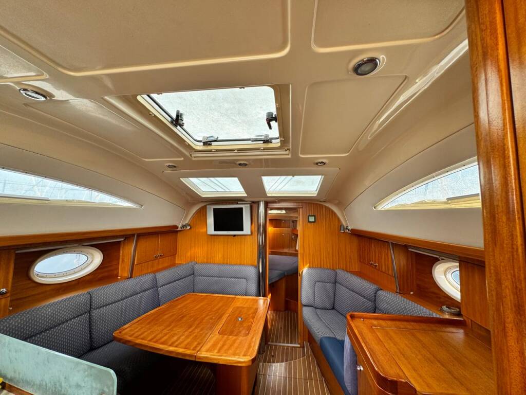 Sailing yacht Elan 384 Impression Sinje Sanje