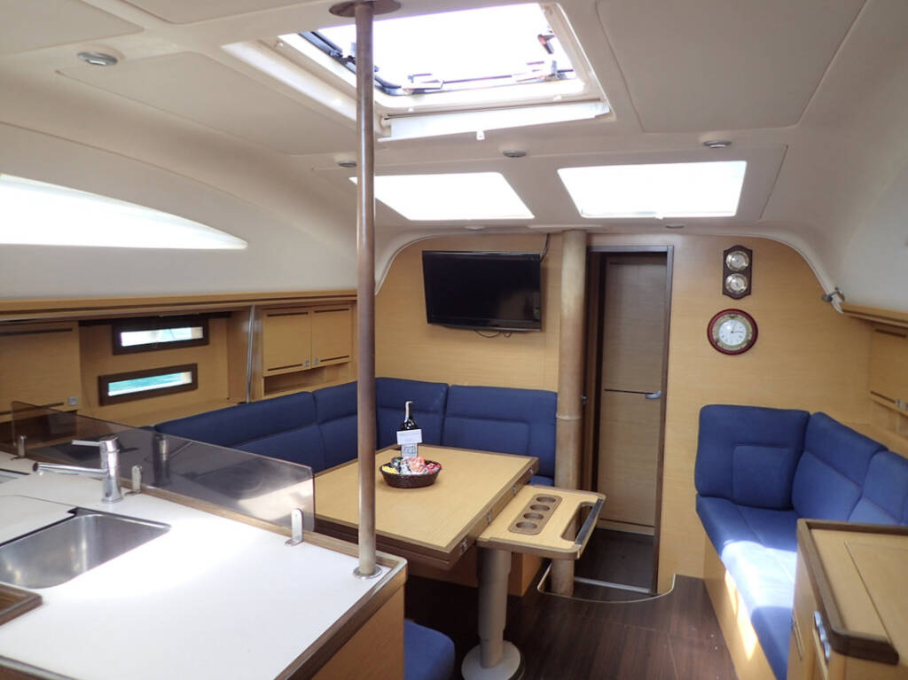 Segelyacht Elan 444 Impression Moon Shadow