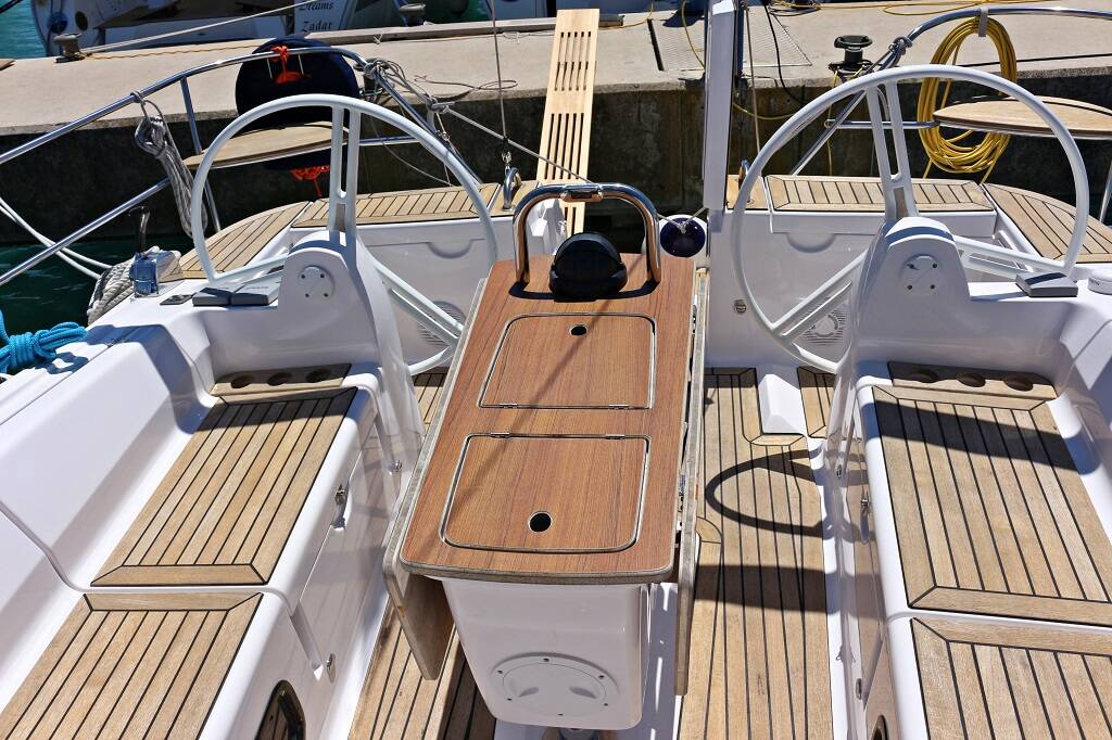 Segelyacht Elan 444 Impression Sagitta