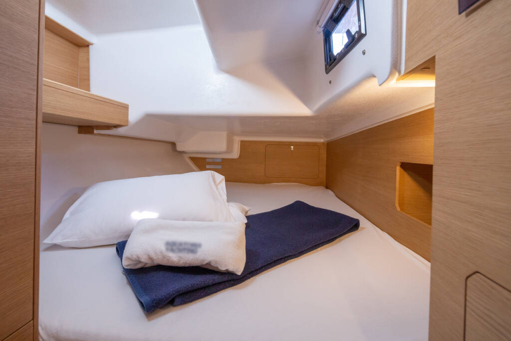 Segelyacht Elan E4 Shark