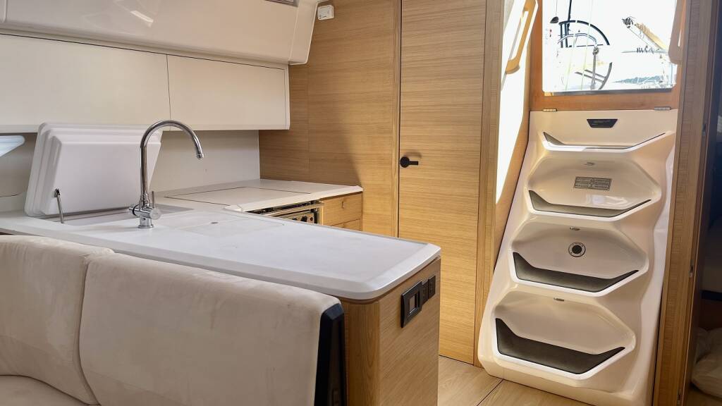 Segelyacht Elan E6 Loki