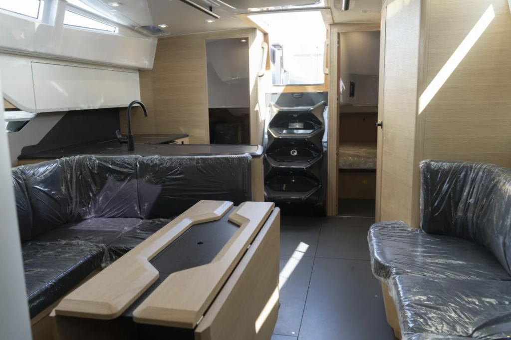 Elan E6 Sailing Grace