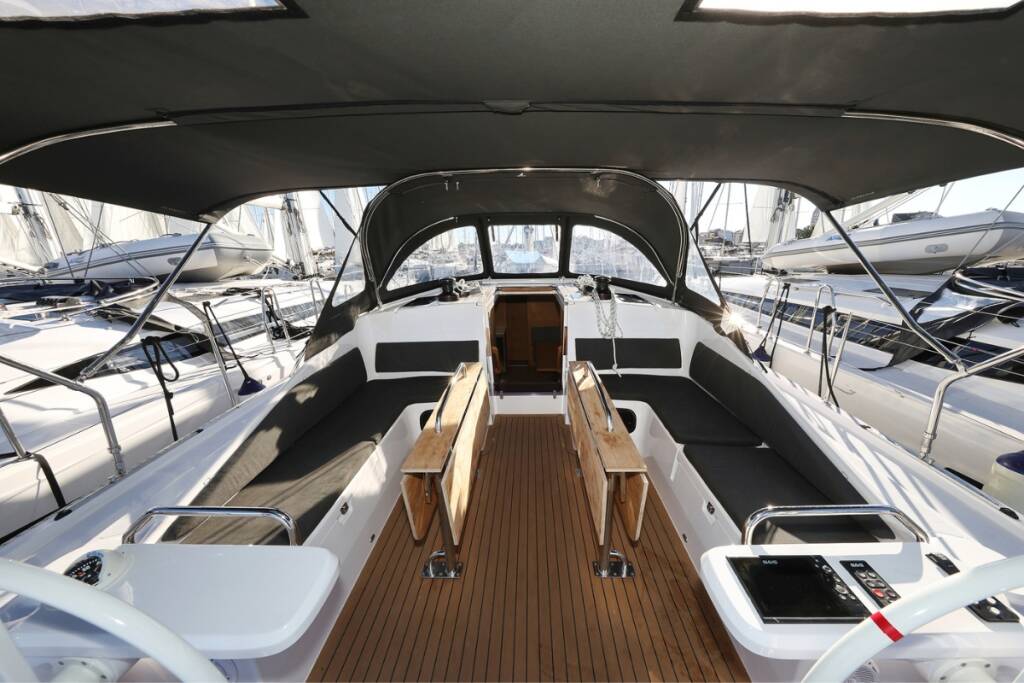 Elan Impression 45 Scarlett