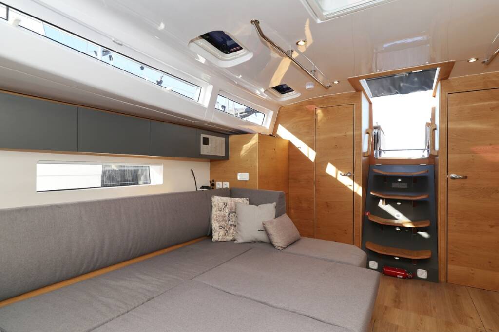 Elan Impression 45 Scarlett