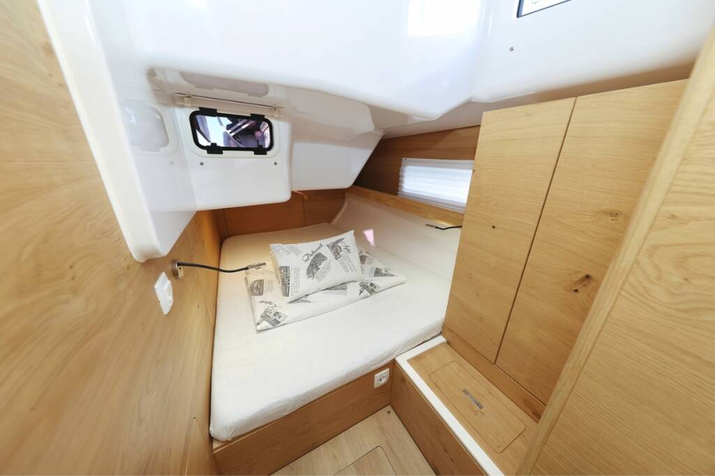 Elan Impression 45 Scarlett