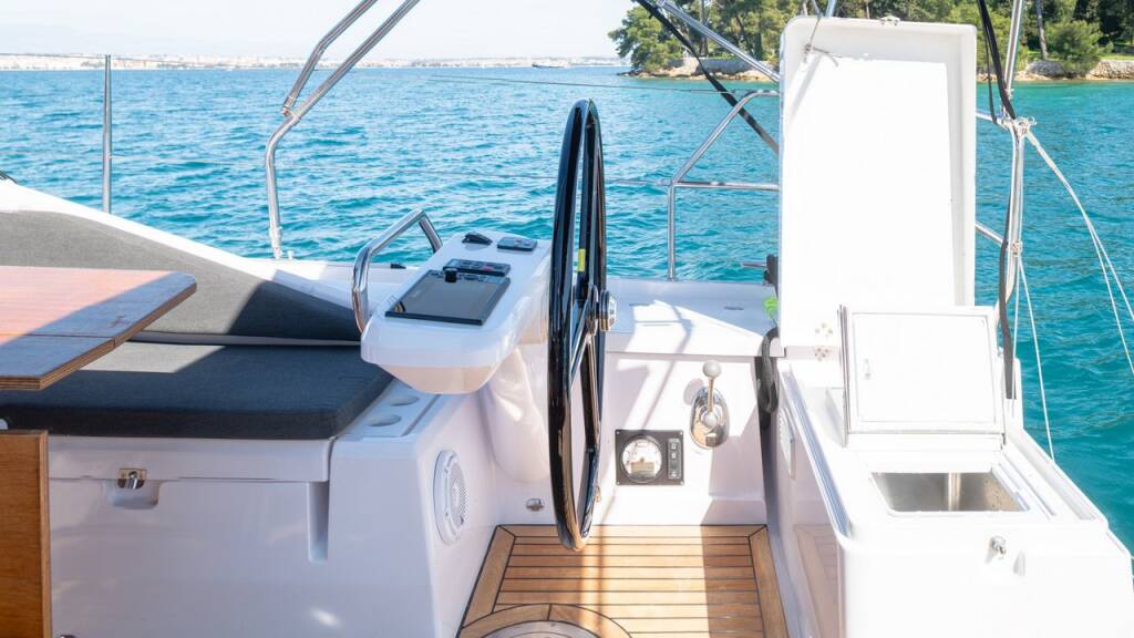 Elan Impression 45 Zara