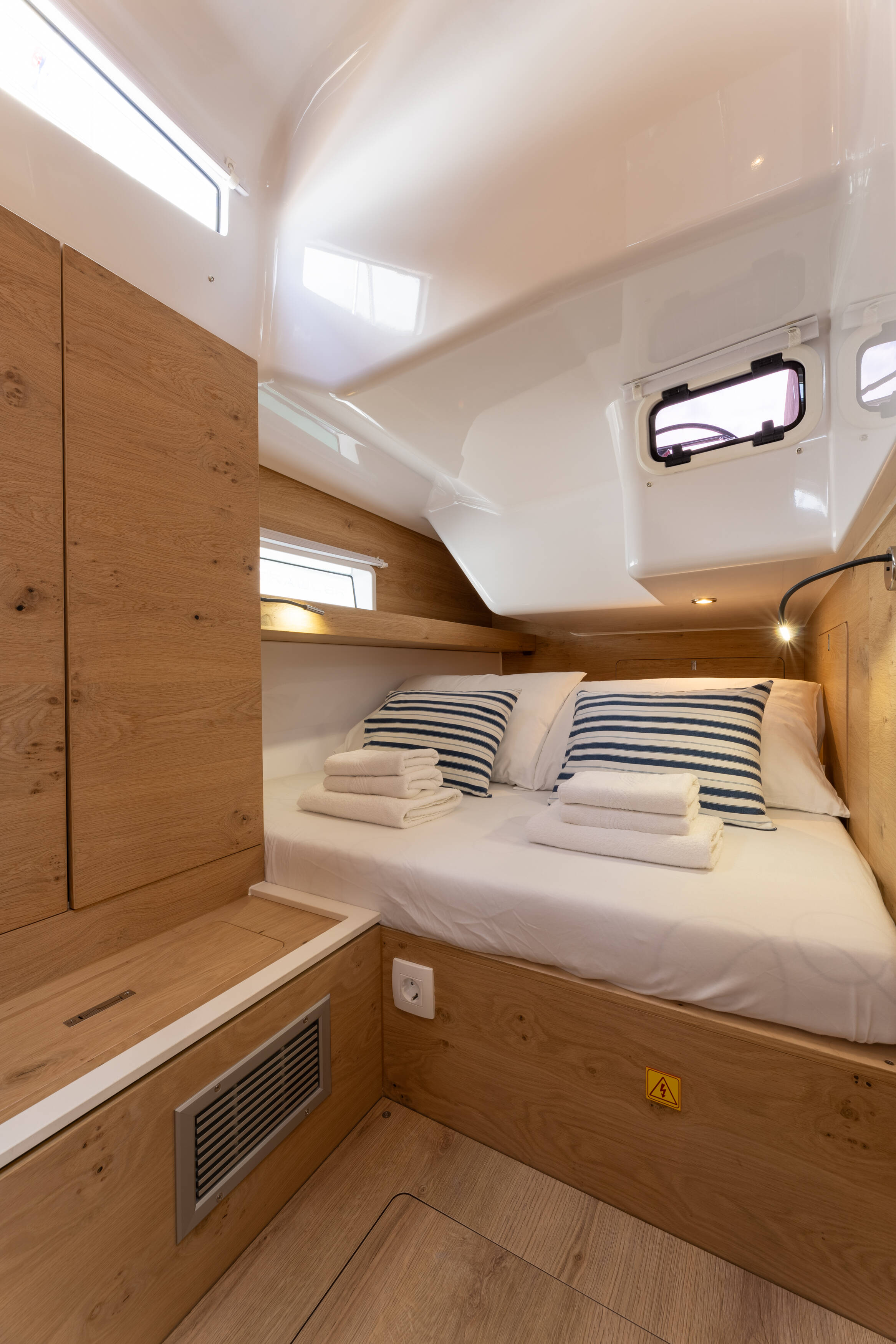 Elan Impression 45 Seabee Alpha