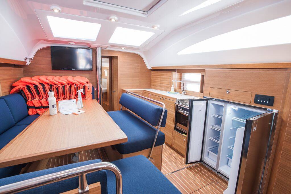 Segelyacht Elan Impression 45.1 Linea Uno