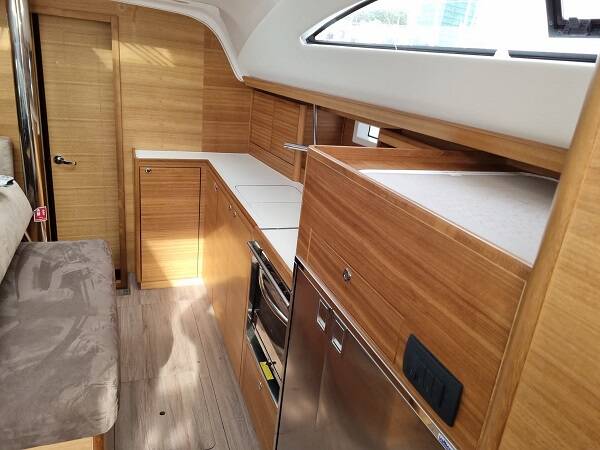 Segelyacht Elan Impression 45.1 Albatros