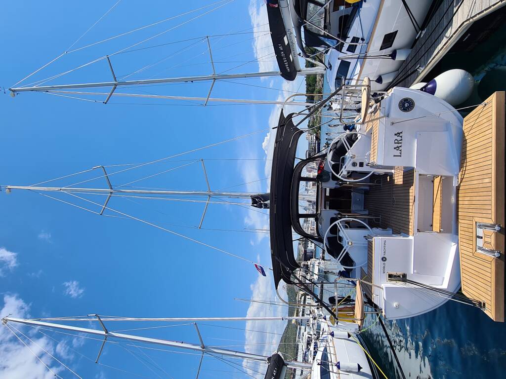 Segelyacht Elan Impression 45.1 Lara