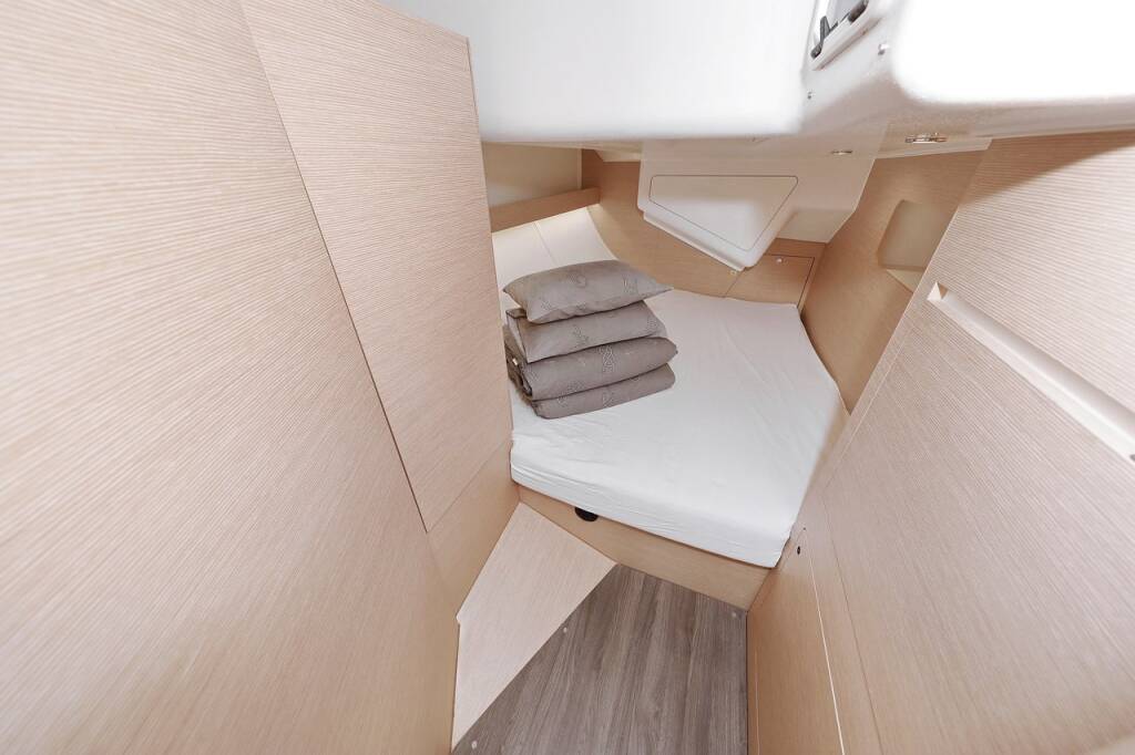 Sailing yacht Elan Impression 50 Abena
