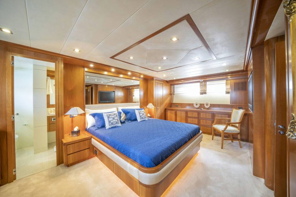Luxus-Motoryacht Falcon 115 Sanref