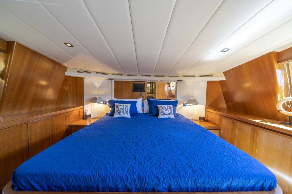 Luxus-Motoryacht Falcon 115 Sanref