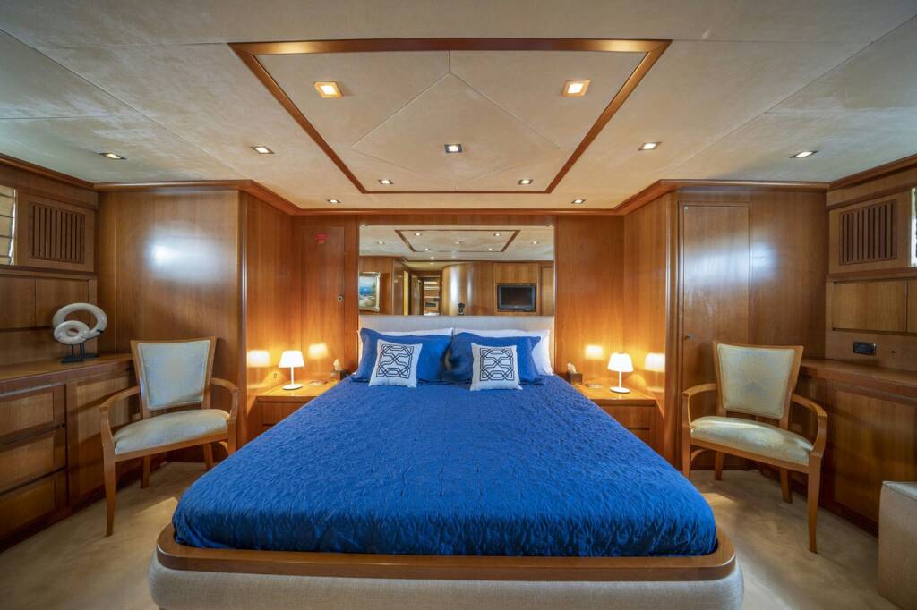 Luxus-Motoryacht Falcon 115 Sanref