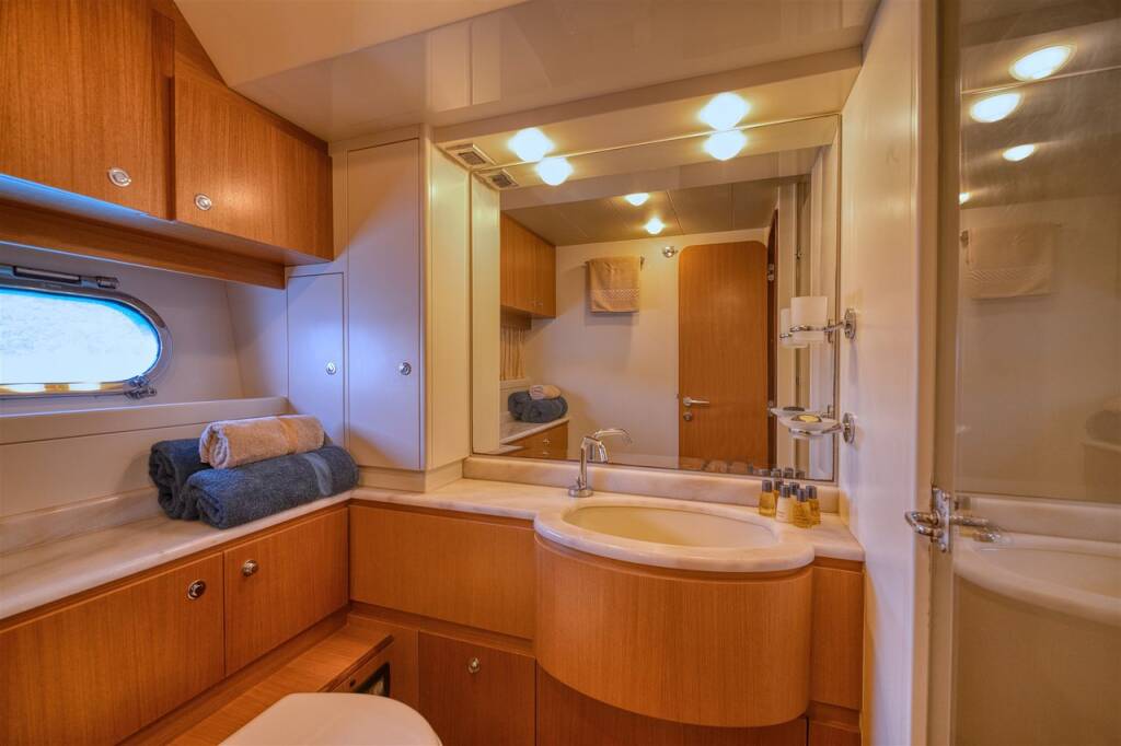 Ferretti Yachts 681 M/Y Dominique