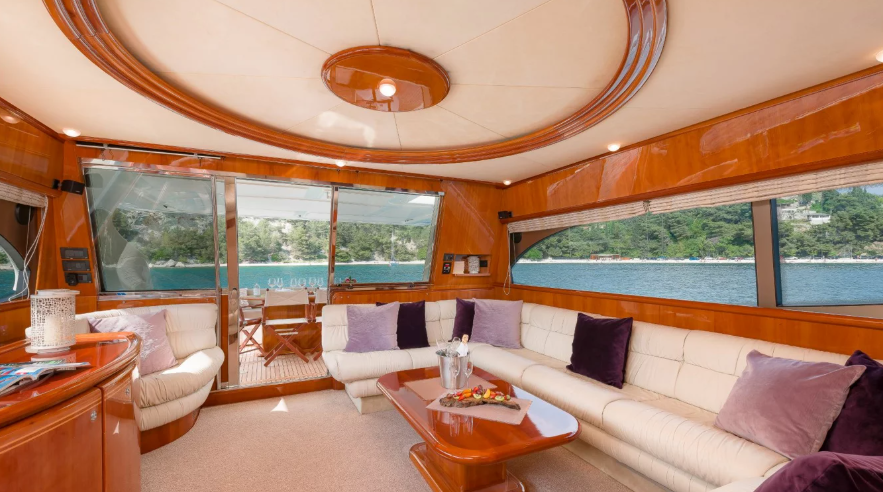 Ferretti Yachts 730 Angelica