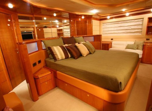 Motoryacht Ferretti Yachts 880 Estia YI