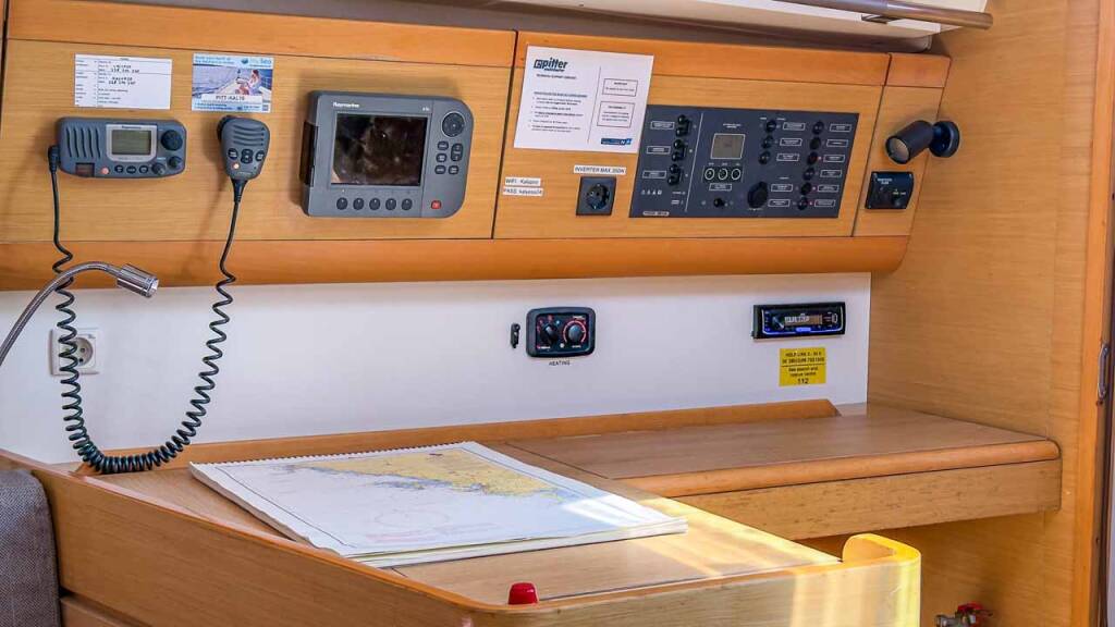 Sailing yacht First 35 Kalypso