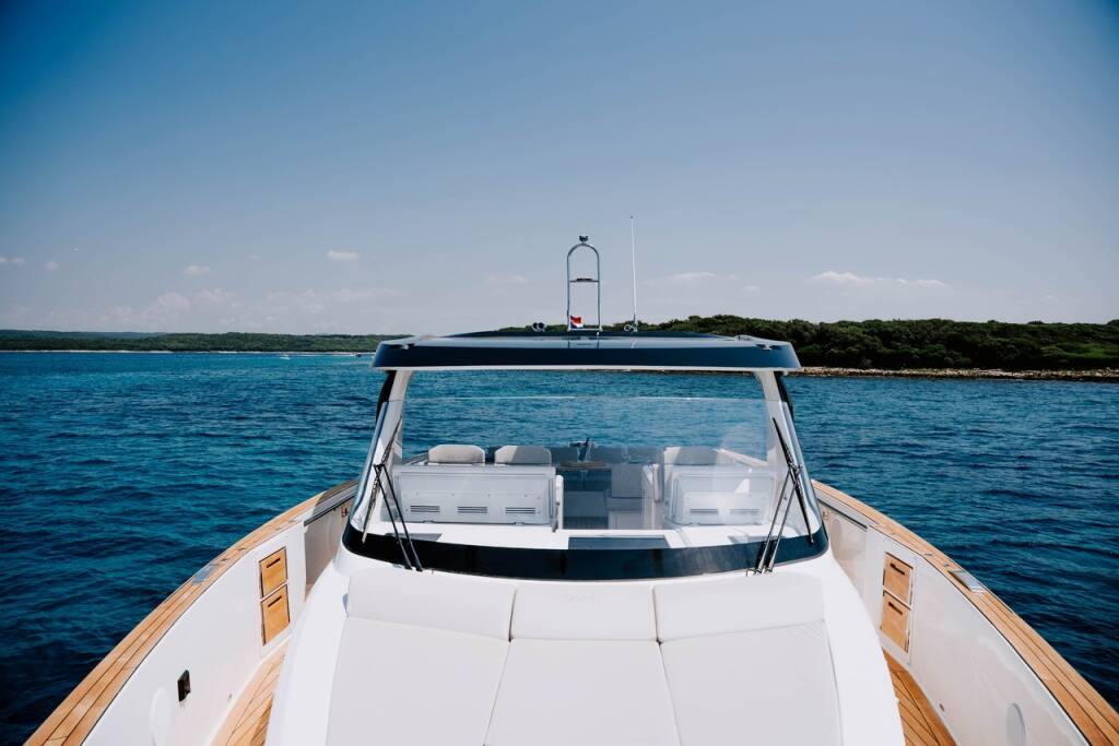 Motor yacht Fjord 53 XL Alb 2