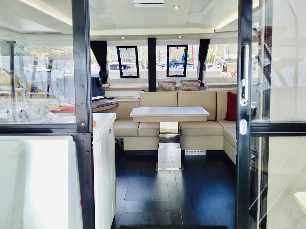 Fountaine Pajot Astrea 42 Maestro Serene Blue
