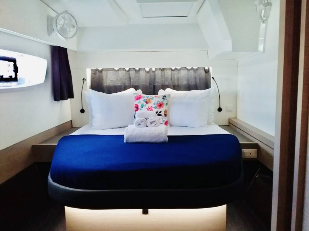 Fountaine Pajot Astrea 42 Maestro Serene Blue