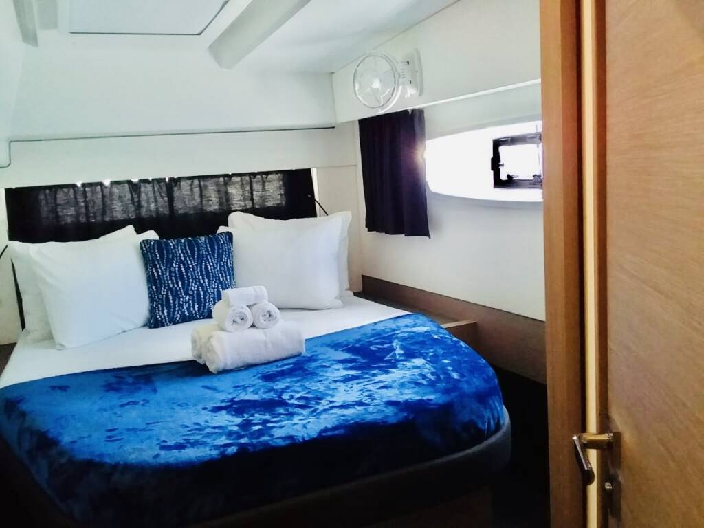 Fountaine Pajot Astrea 42 Maestro Serene Blue