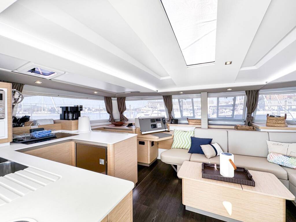 Fountaine Pajot Astrea 42 Maestro Serenity Now