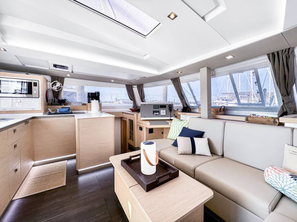 Fountaine Pajot Astrea 42 Maestro Serenity Now