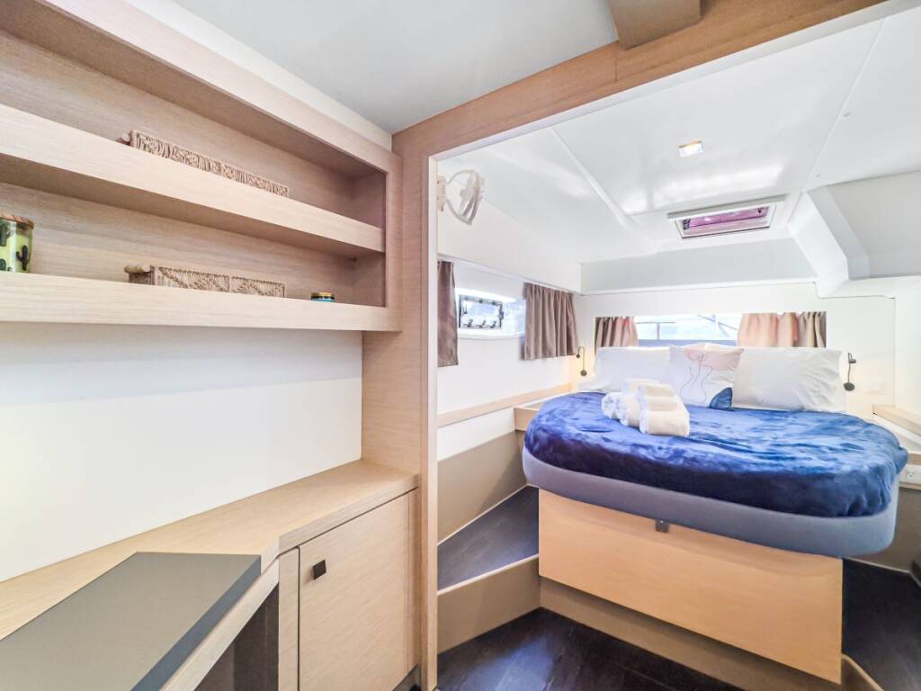 Fountaine Pajot Astrea 42 Maestro Serenity Now