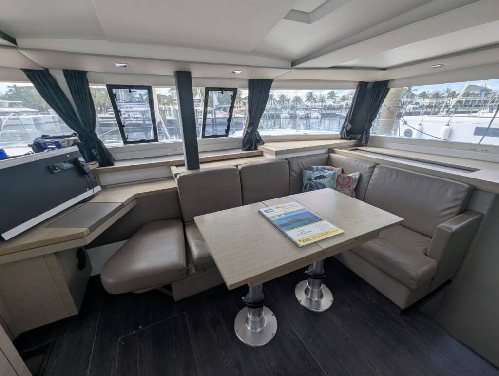 Fountaine Pajot Astrea 42 EDEN BLUE 