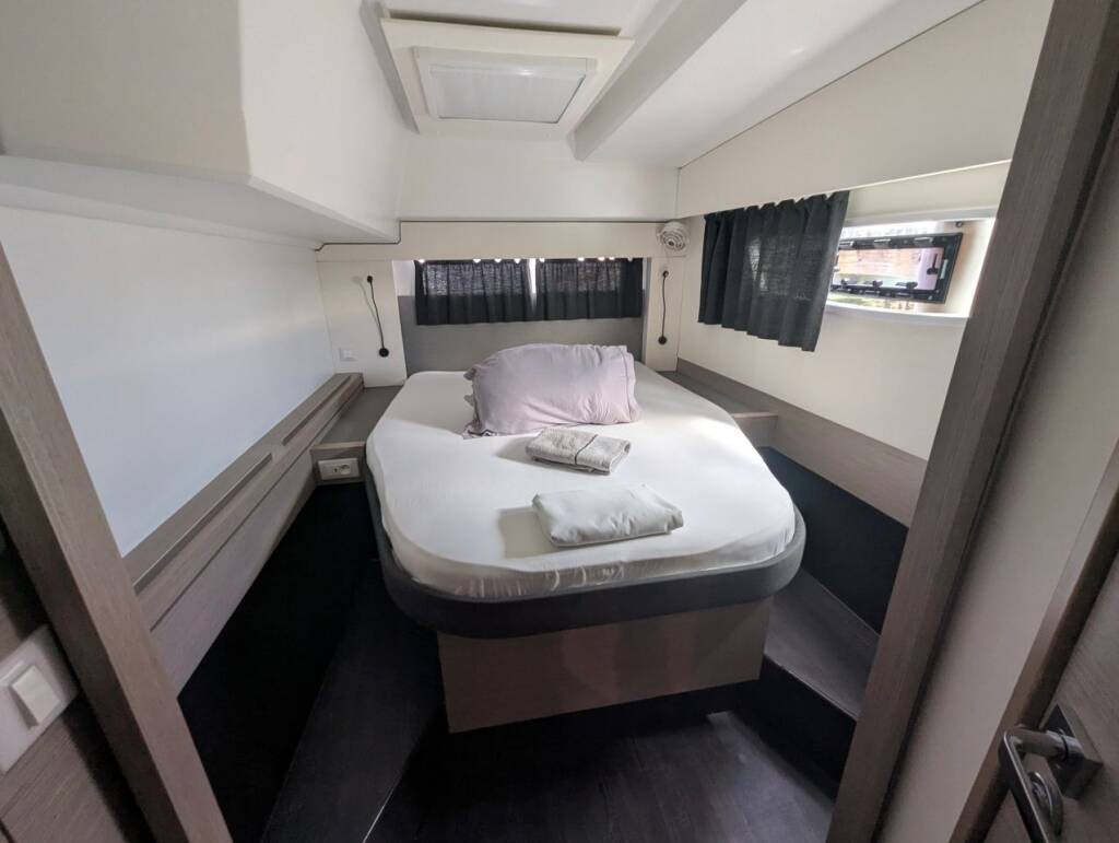 Fountaine Pajot Astrea 42 EDEN BLUE 