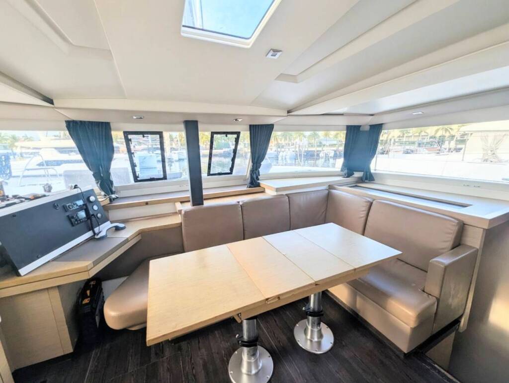 Fountaine Pajot Astrea 42 PRINCE DES MERS 