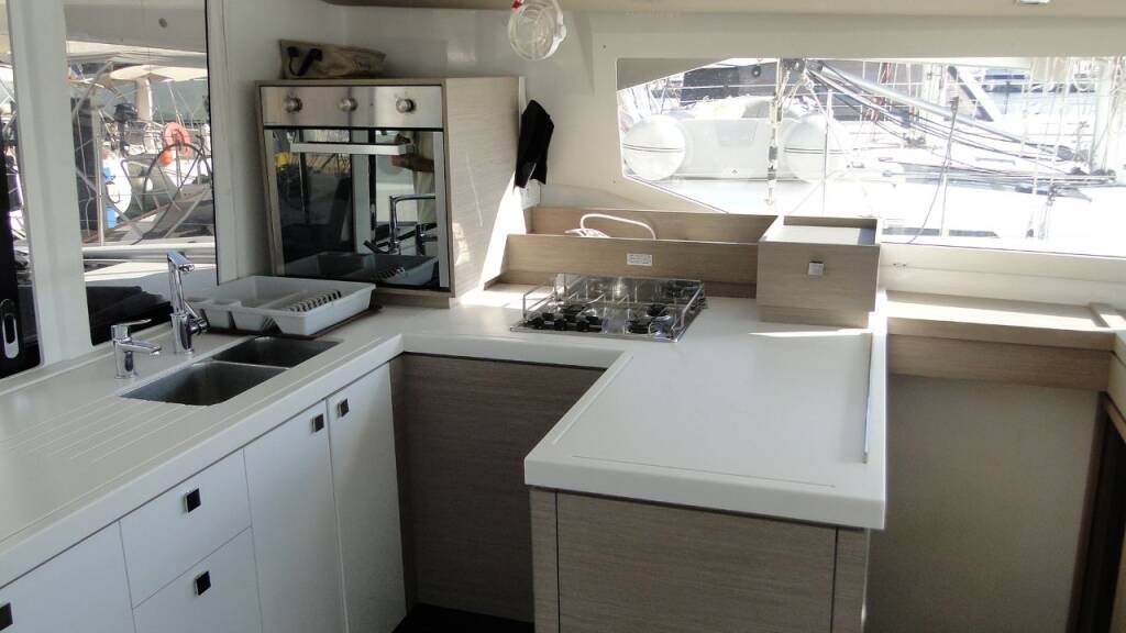 Fountaine Pajot Astrea 42 NARNIA