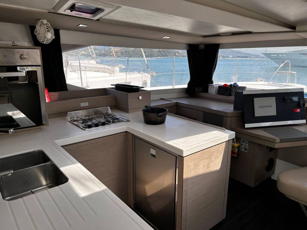 Fountaine Pajot Astrea 42 HAKUNA MATATA I
