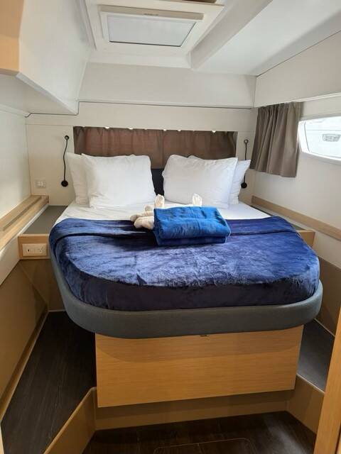 Katamaran Fountaine Pajot Astrea 42 Unsupervised