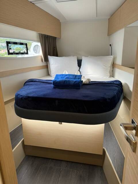Katamaran Fountaine Pajot Astrea 42 Unsupervised