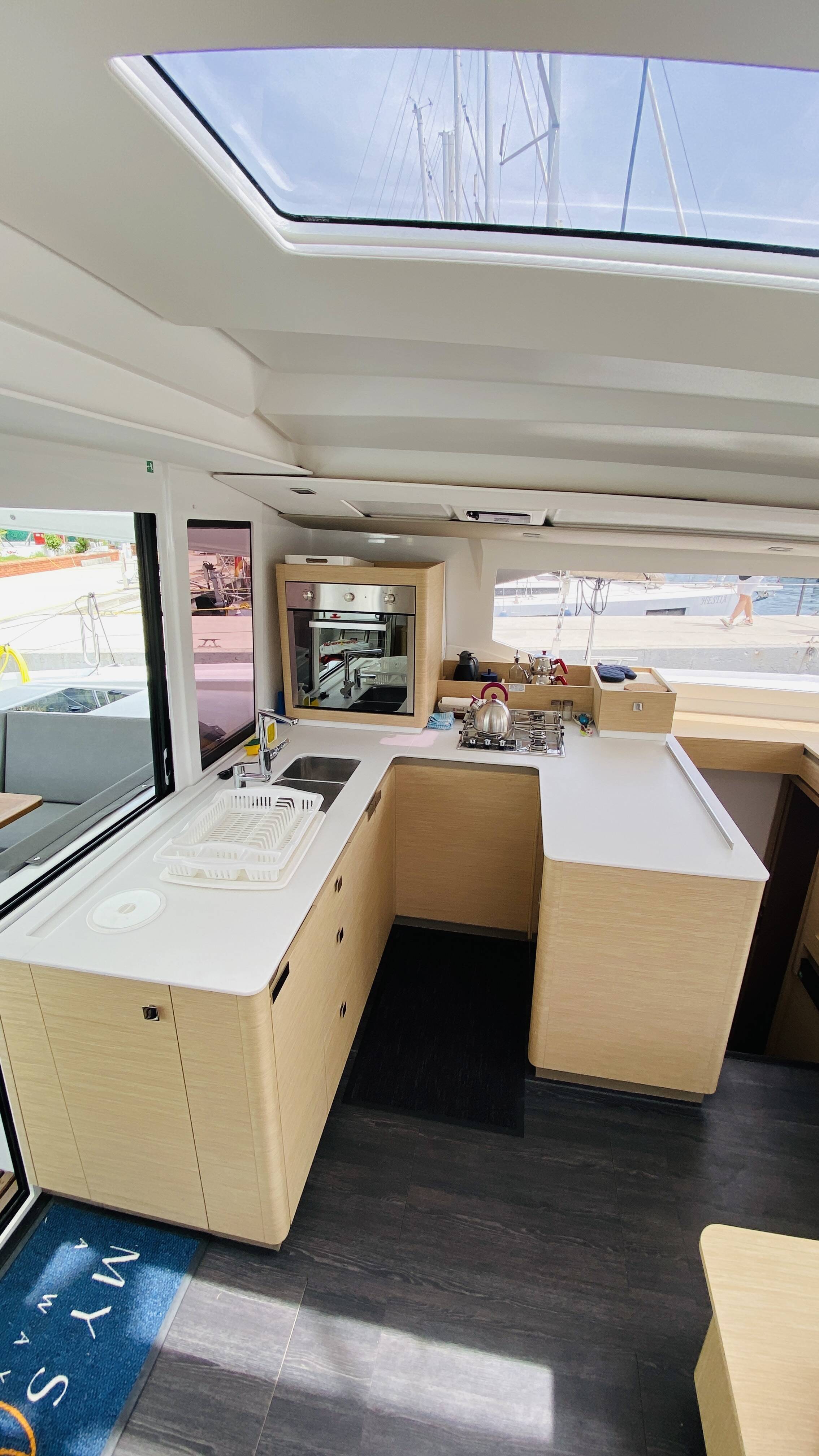 Katamaran Fountaine Pajot Astrea 42 Sirius 1