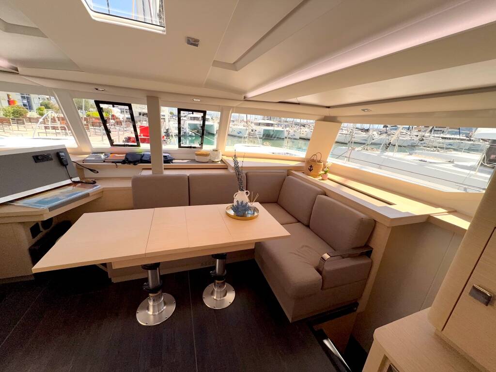 Fountaine Pajot Astrea 42 Ocean Allure